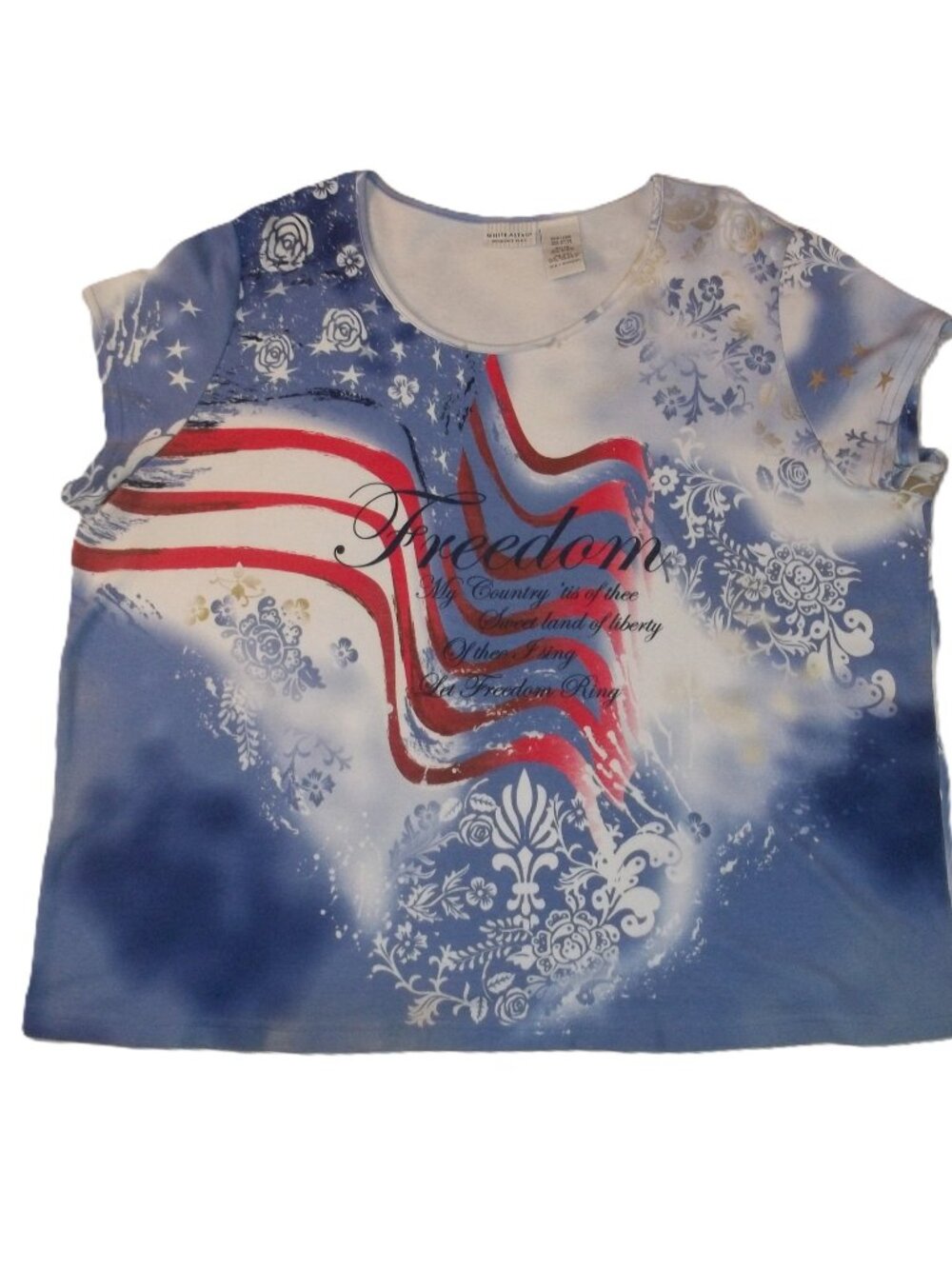 Used Women's Size 26/28 White Stag SS Patriotic T-Shirt.
